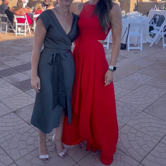 Ali & Jay Elegant High-Low Red Dress (Size Small) - Picture 5 of 11